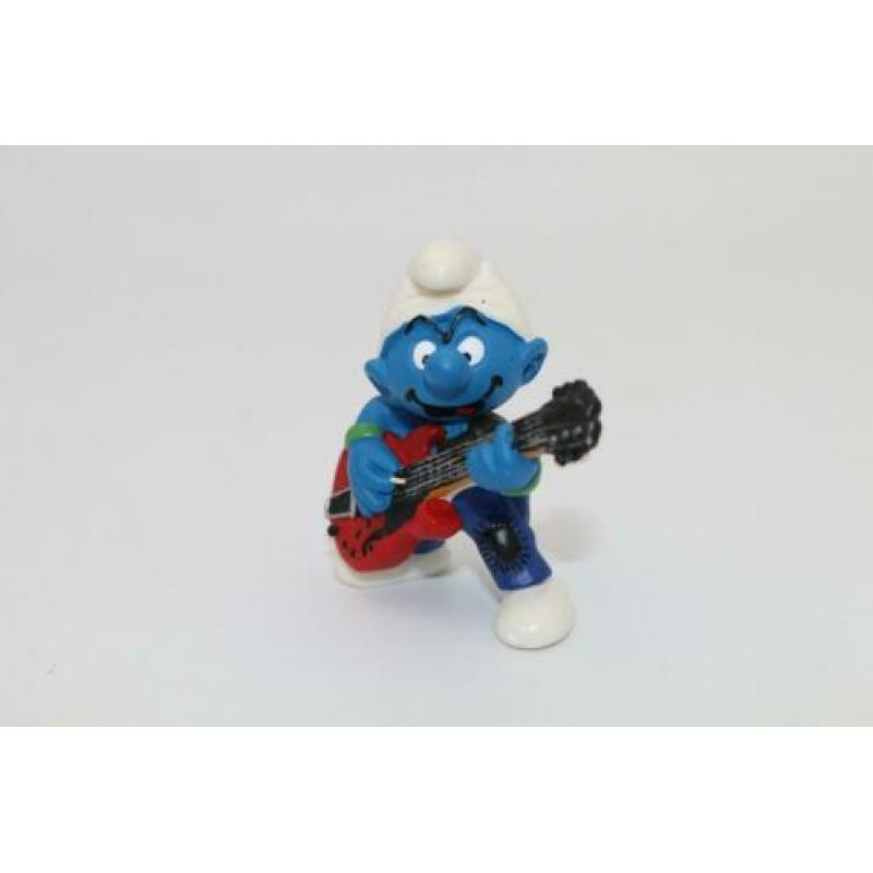 Schleich Smurf met gitaar gitarist Peyo figuurtje cadeautip