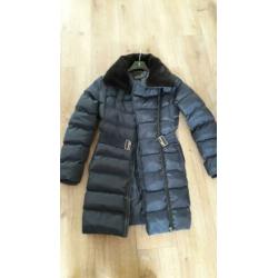 Winterjas maat 36. Bijna nieuw. Kleur donkerblauw