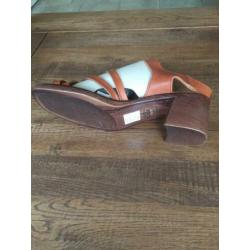 Leren sandalen mt 39