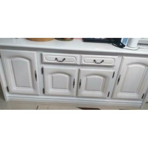 Mooie dressoir met spiegel