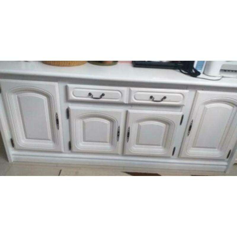 Mooie dressoir met spiegel