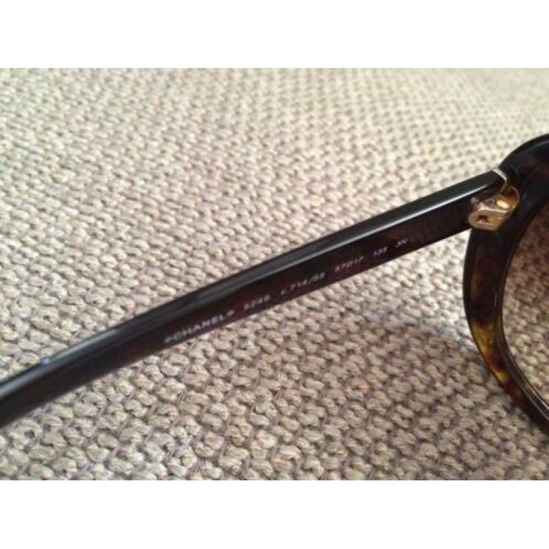 CHANEL zonnebril.