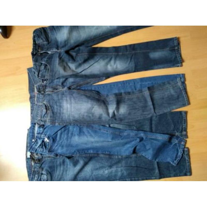 Pakket jongens spijkerbroeken jeans en truien maat 164