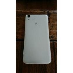 Huawei Y6 dual-sim wit krasvrij