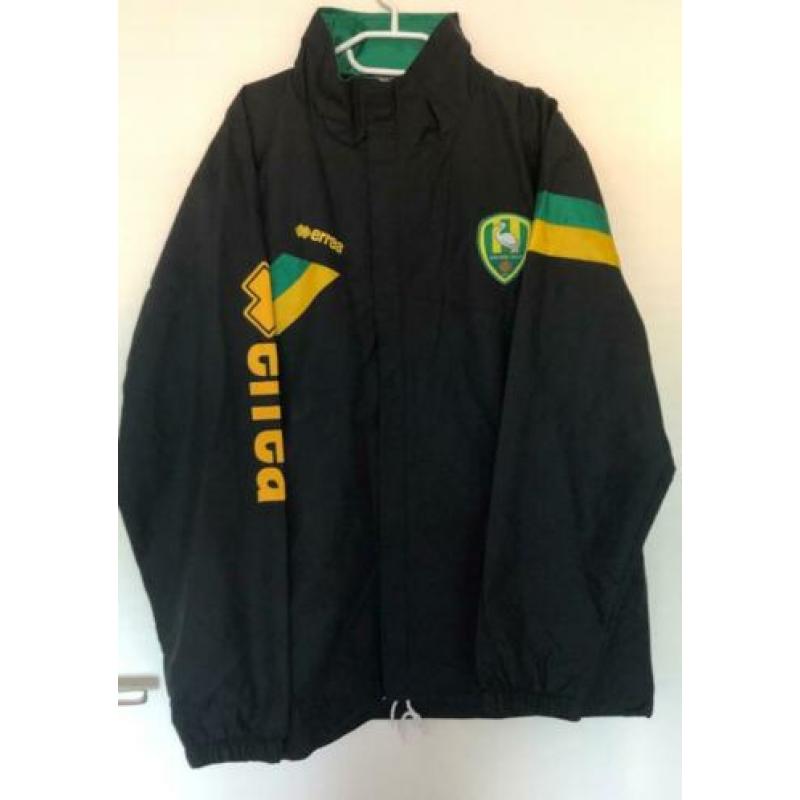 Ado Den Haag kleding