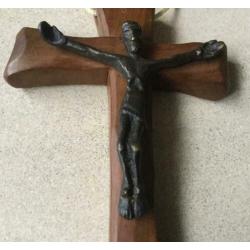 Miniatuur crucifix brons op olijfhout gesigneerd G.Moulié