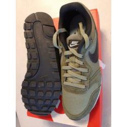 Nike heren sneakers MD Runners groen maat 43