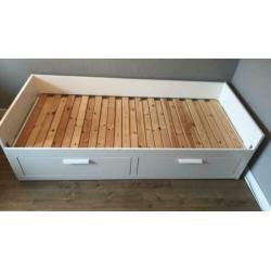 IKEA bed 90x200