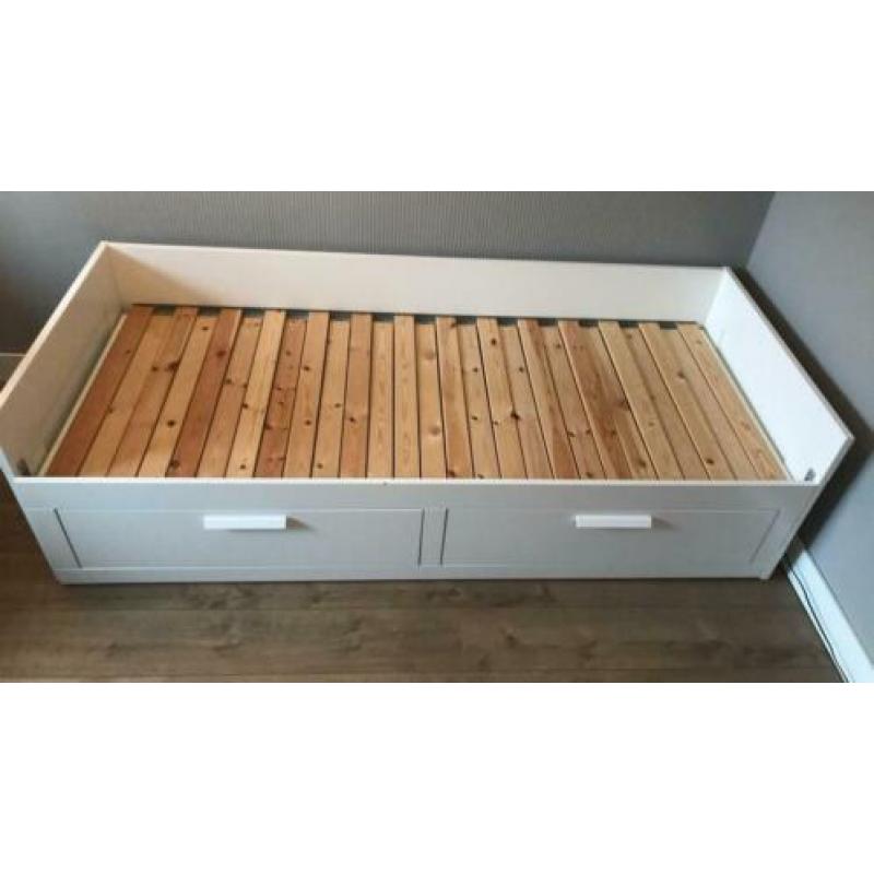 IKEA bed 90x200