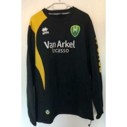 Ado Den Haag kleding