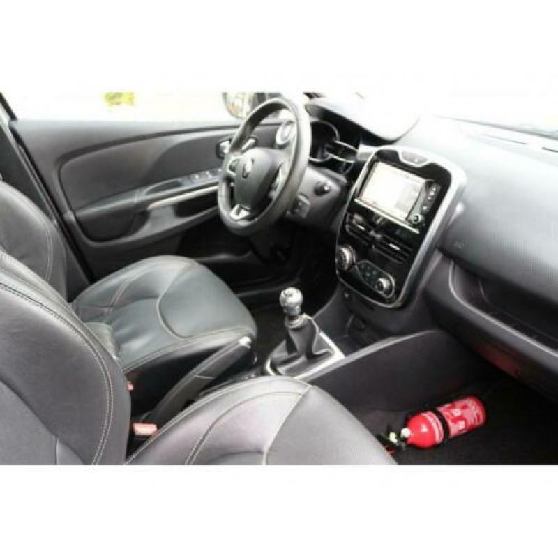 Renault Clio Estate 0.9 TCE DYNAMIQUE Leer Navi Keyless Go C