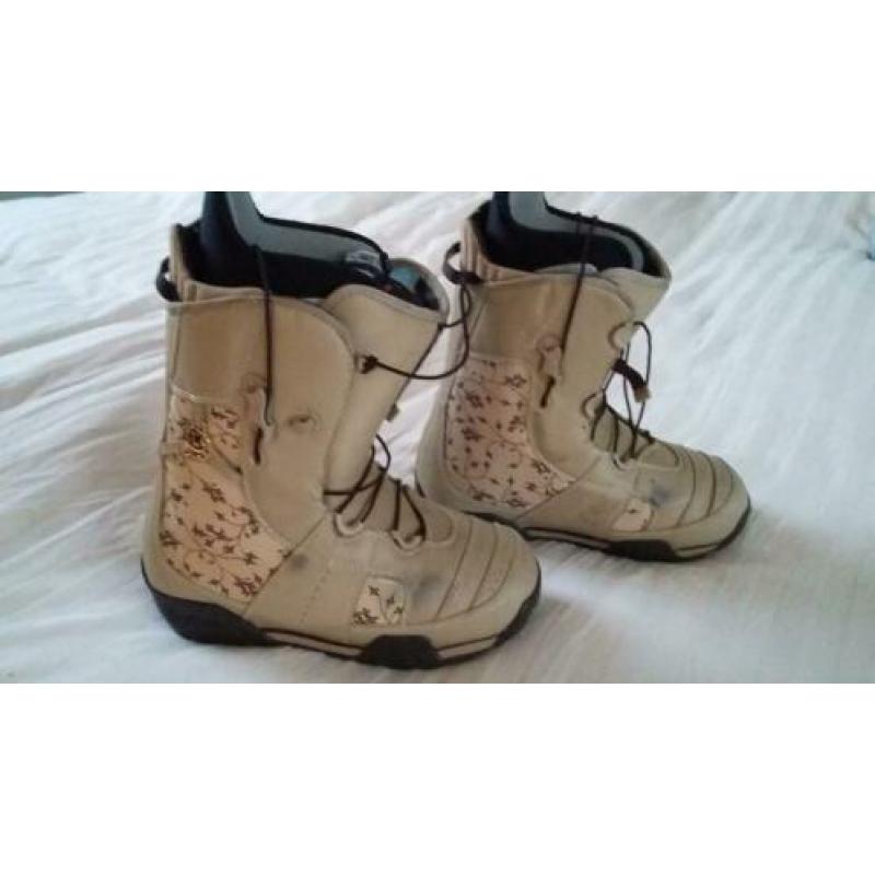 Burton snowboardschoenen maat 39