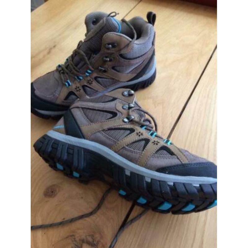 Ophalen Wandelschoenen NIEUW maat 39 maar vallen klein 38