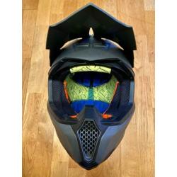 MT motorcross helm falcon Karson XL nieuw