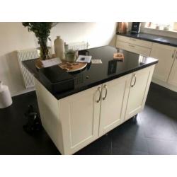 Complete Moderne Keuken incl. koelkast en fornuis