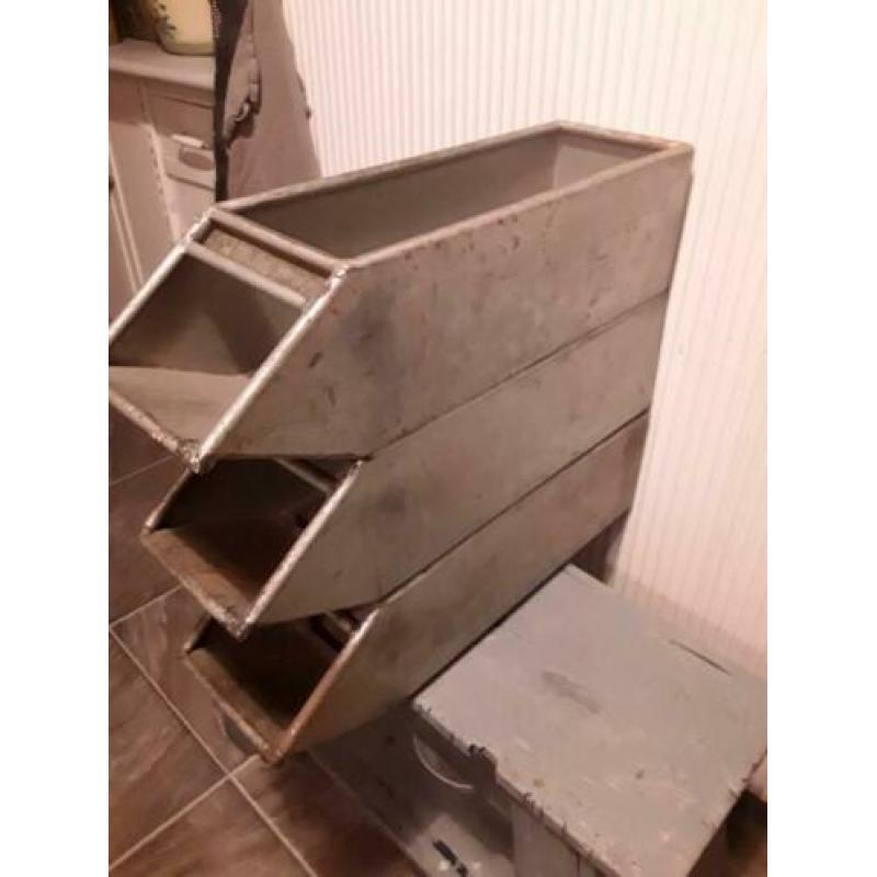Industriële stapelbare metalen opbergbakken
