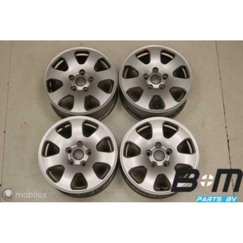 Set originele 15 inch lichtmetalen velgen Audi A4 8E
