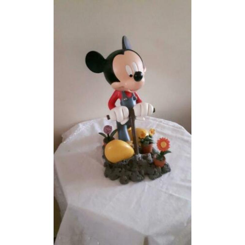 Mickey Mouse als tuinman beeld Disney