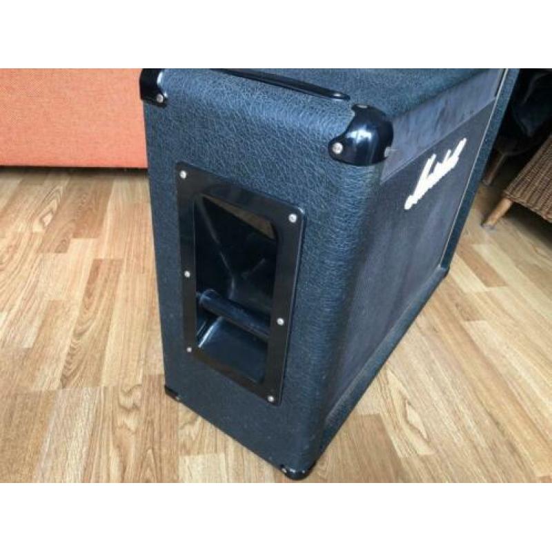Marshall 2x12 cabinet
