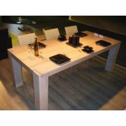 Eettafel massief eiken fbm Bob tafel eikenhout