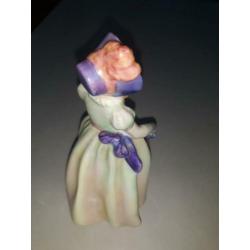 Royal Doulton " babie" beeldje