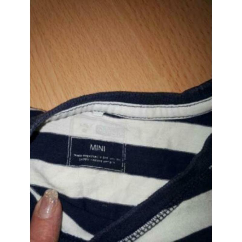 Name it shirt maar 86. Zit een klein vlekje op