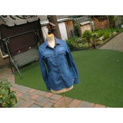 BIEN BLEU spijkerblouse maat S als nieuw en meer.....