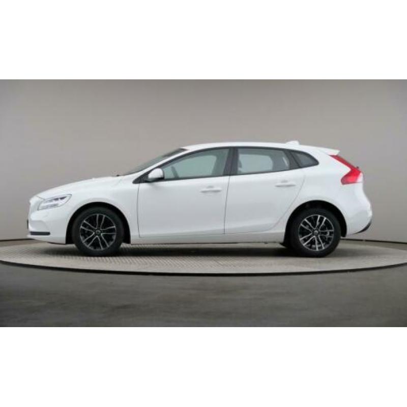 Volvo V40 2.0 D2 Nordic+, LED, Navigatie (bj 2017)