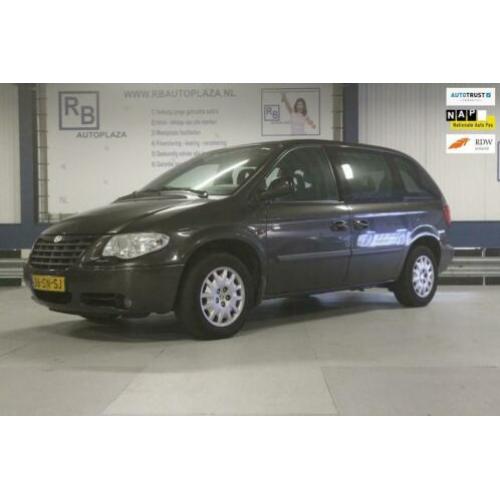 Chrysler Voyager 2.4i SE Luxe 7 PERS / NAP / KEURIGE AUTO !