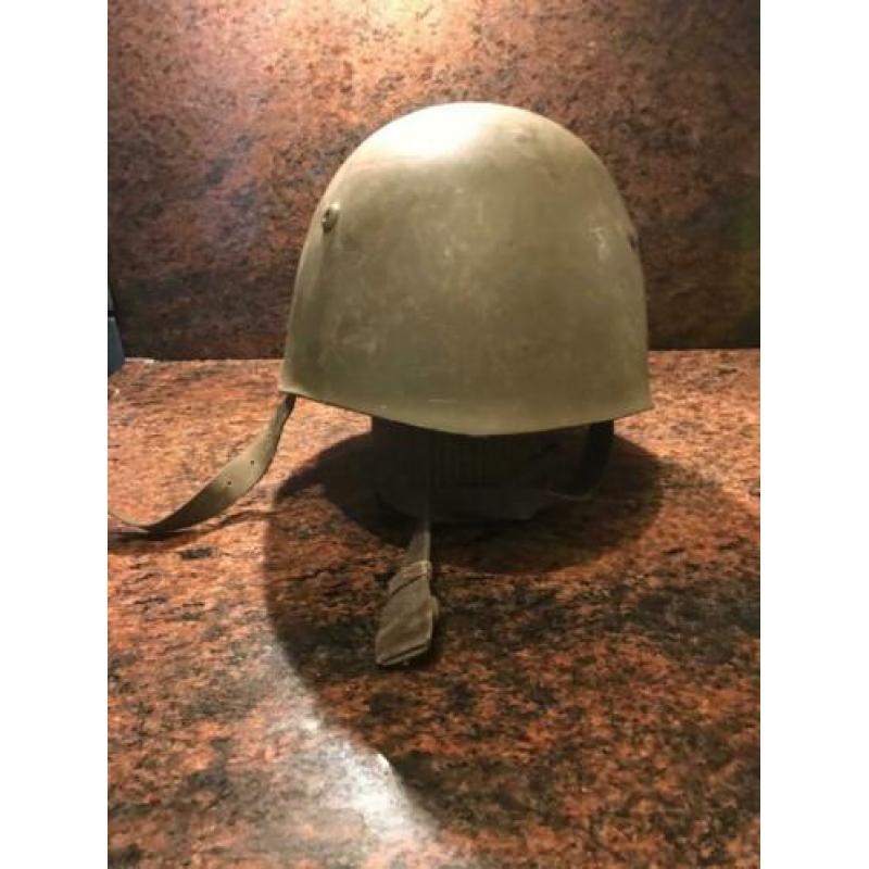 Italiaanse helm model 33
