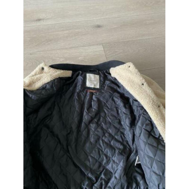 Teddy korte jas maat m van pull and bear