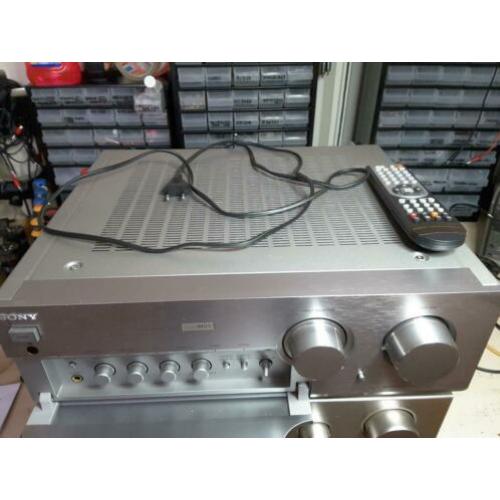 sony power mosfet versterker ta-fb940r zilver. met foutje.