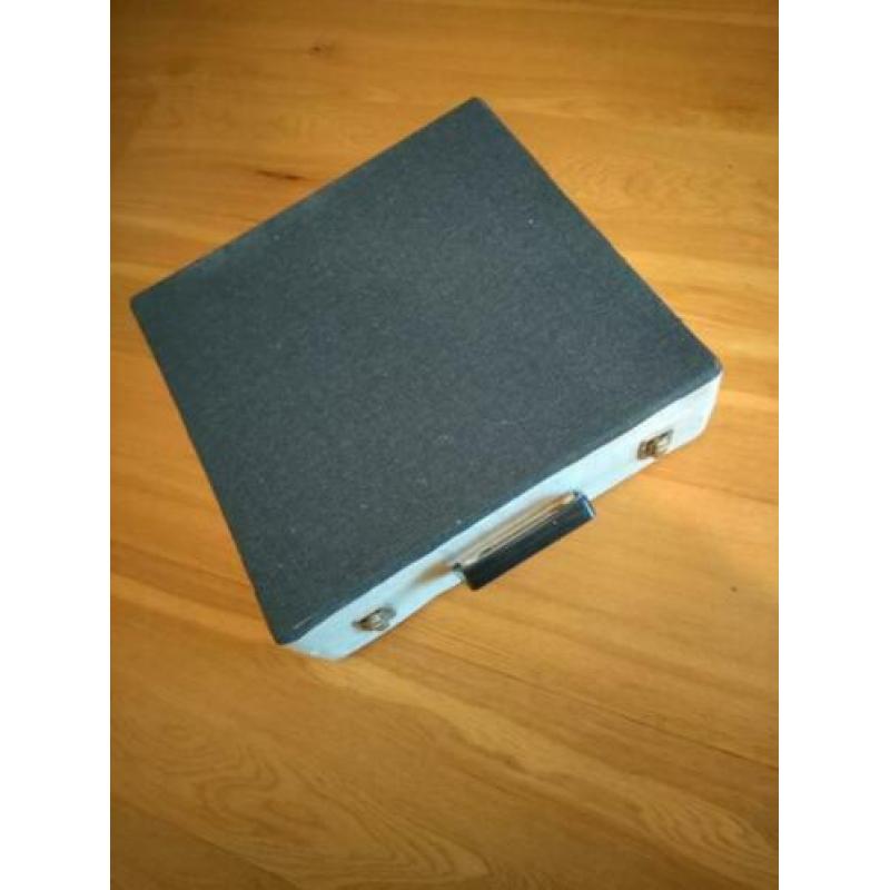 Vintage platenkoffer met verleden