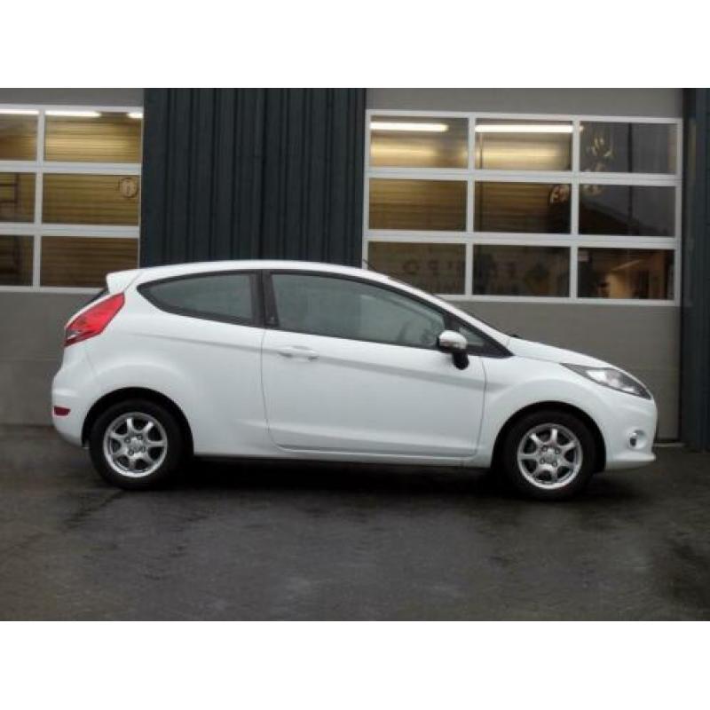 Ford Fiesta 1.6 TDCi ECOnetic Trend Airco Lm Velgen Goed ond