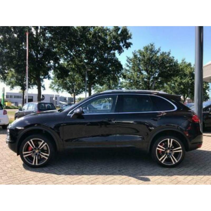 Porsche Cayenne 4.8 TURBO aut, panoramadak, Bi-xenon, 21", l