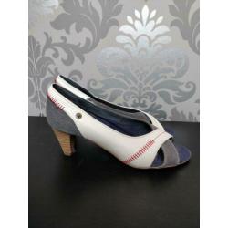 Witte/blauwe sandalen