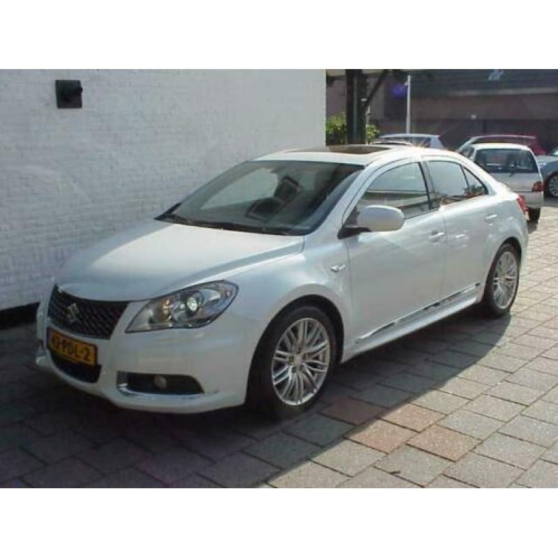SUZUKI Kizashi 2.4 VVT 178pk sport eerste eigenaar 71000 km