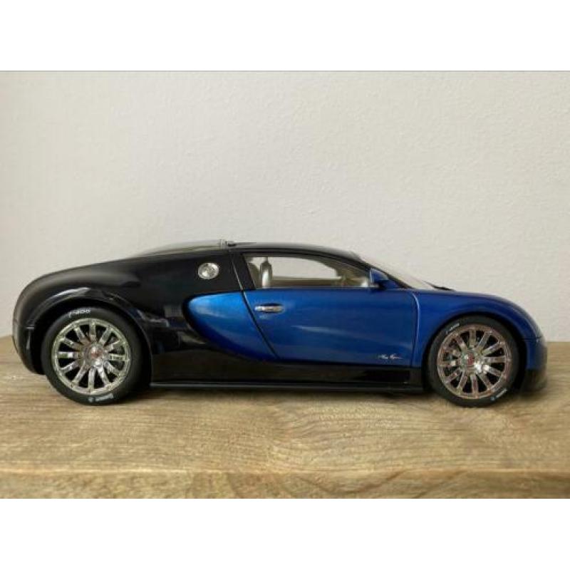 1:18 Bugatti EB 16.4 Veyron blauw-blauw Autoart / JJTOP