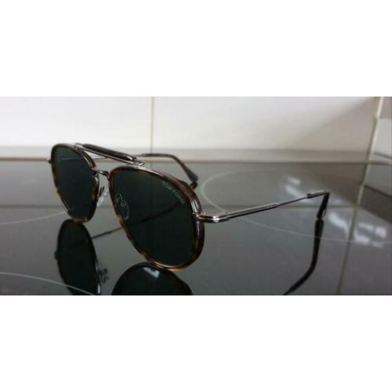 Tom Ford zonnebril Tripp TF666 52N