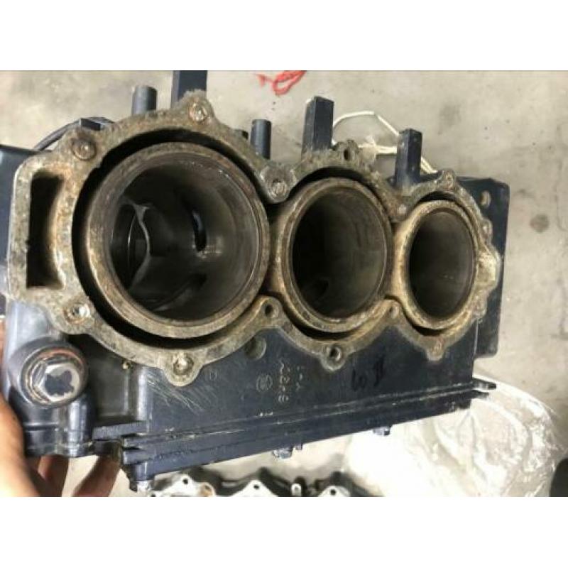 Yamaha 60 / 70 pk autolube onderdelen motorblok, carburateur