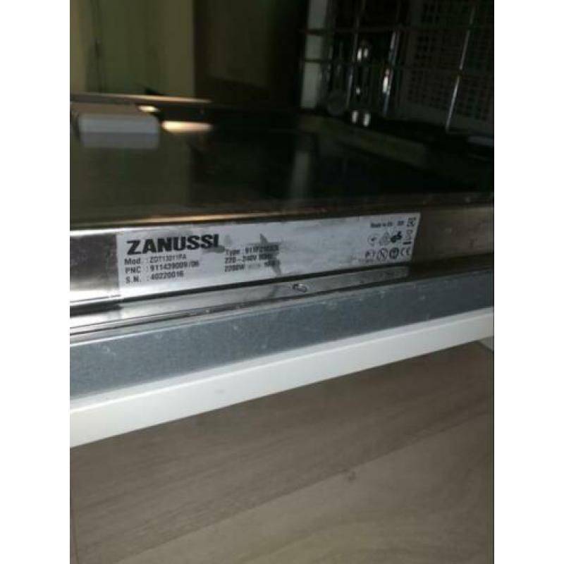 Zanussi vaatwasser XXL 2 jaar oud!