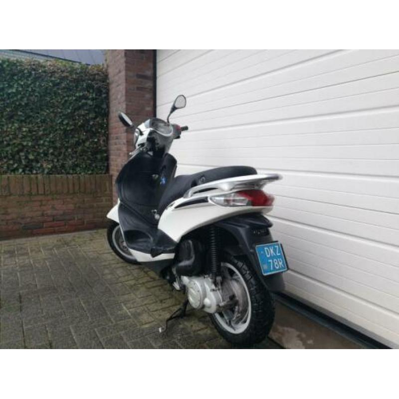 Piaggio New Fly 2017 snor