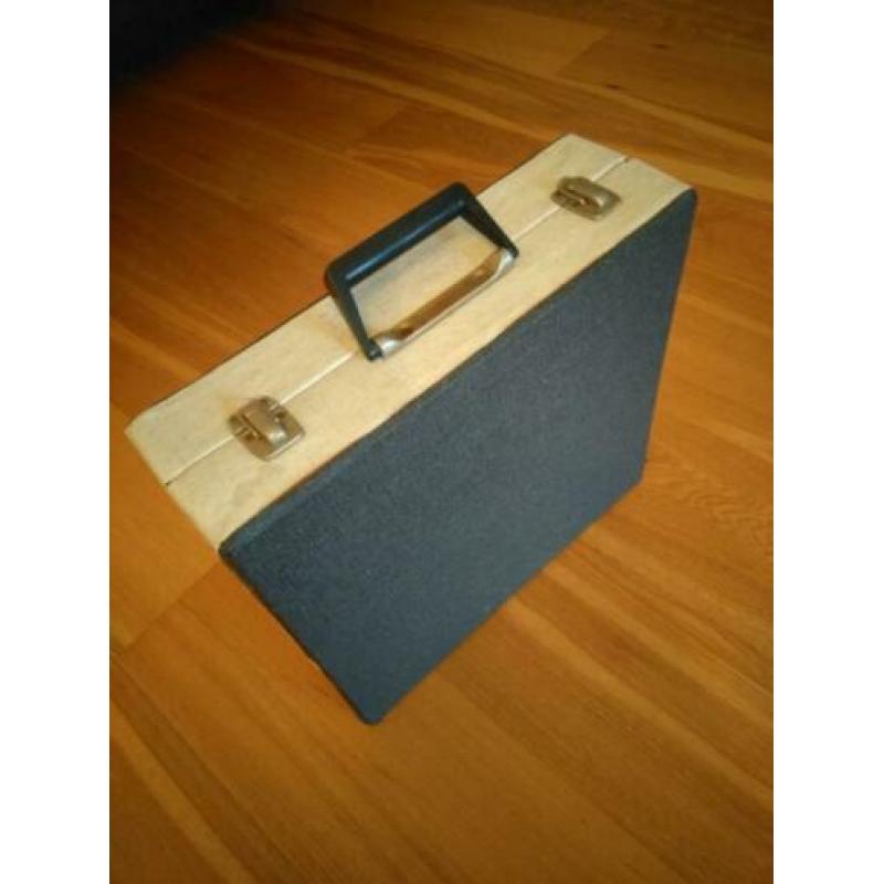 Vintage platenkoffer met verleden