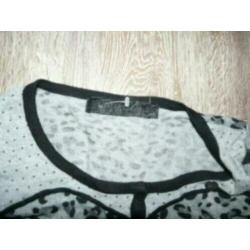 Hip chique grijs panterprint vestje vest Guess maat S 36 38