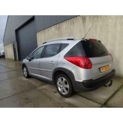 Peugeot 207 SW Outdoor 1.6 HDiF XS airco, LMV, panodak