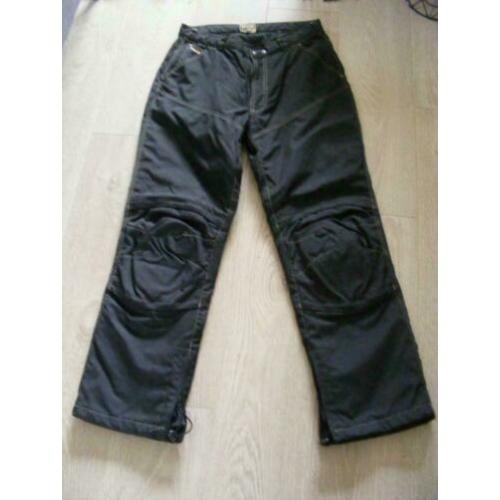 Mooie zwarte difi aerotex motor broek mt 40/42