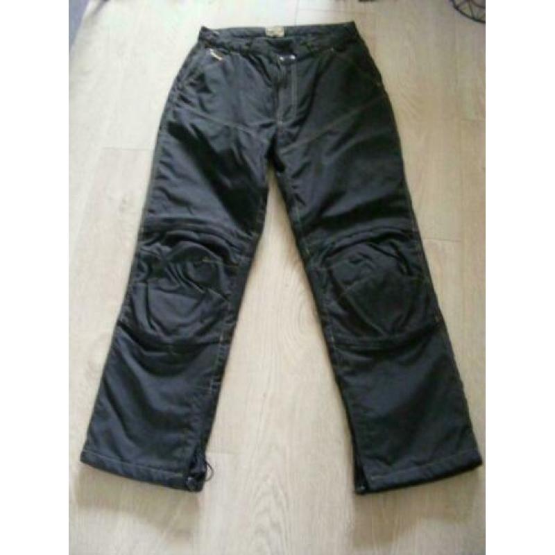 Mooie zwarte difi aerotex motor broek mt 40/42