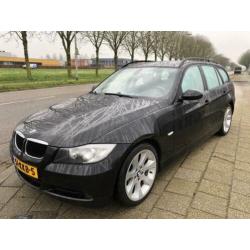 BMW 3 Serie Touring 320d Executive leer, navi (bj 2007)