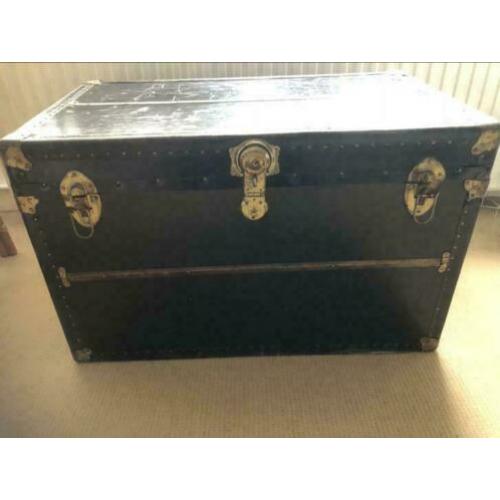 Antieke hutkoffer / reiskist met Holland-Amerika- label