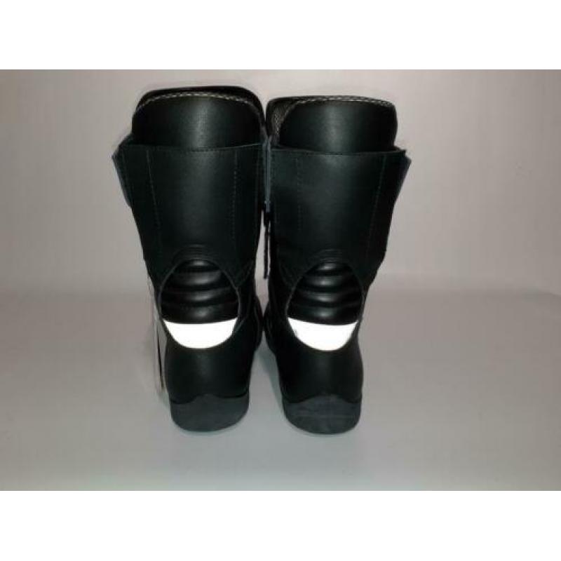 NIEUWE JHS Karrera S DZ mt 47 van € 139,95 voor € 119,95